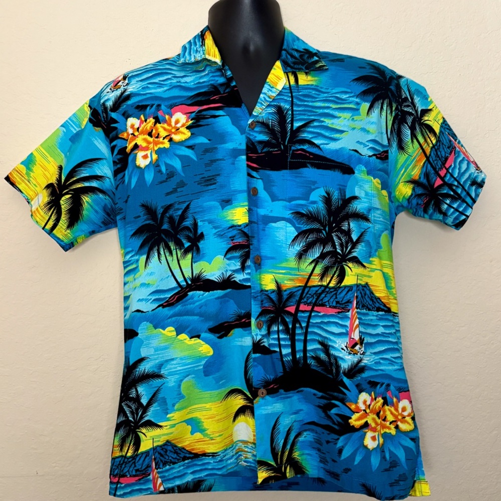 Go Hawaii Vintage Aqua Blue Cotton Sunset Shirt Size M Aloha Palm Trees Orchids